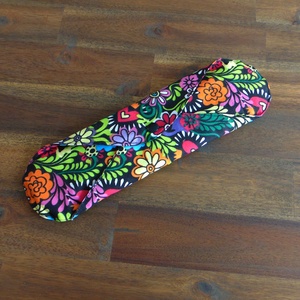 Lara mosható női betét 29 cm / mexikói színes virágok / intimbetét, mosható textil betét, környezetbarát termék - szépségápolás - intim higiénia - intimbetét - Meska.hu