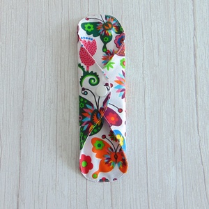 Lara mosható tisztasági betét 19,5 cm / színes lepkék és virágok / vékony, kényelmes intimbetét,  környezetbarát termék - szépségápolás - intim higiénia - tisztasági betét - Meska.hu