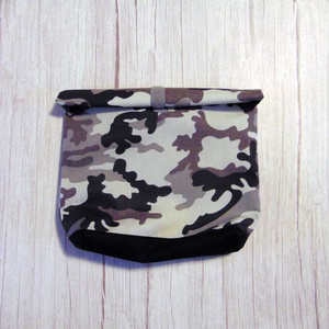 Roll-top uzsonnás tasak: fekete - szürke terep mintás - táska & tok - uzsonna- & ebéd tartó - szendvics csomagoló - Meska.hu