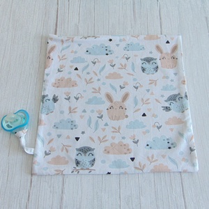 Szundikendő / nyuszi és bagoly mintával - bézs, Baba - mama, Baba játékok, Szundikendő, alvóka, Varrás, Kétoldalas, szögletes pihe-puha szundikendő, nyunyóka, cumi tartó füllel (cumi nélkül).
Az egyik ol..., MESKA