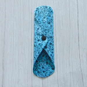 Lara tisztasági betét 19,5 cm / kék indák / mosható textil betét, mosható tisztasági betét, mosibetét - szépségápolás - intim higiénia - tisztasági betét - Meska.hu
