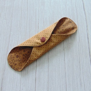 Lara tisztasági betét 19,5 cm / barna indák / mosható textil betét, mosható tisztasági betét, mosibetét - szépségápolás - intim higiénia - tisztasági betét - Meska.hu