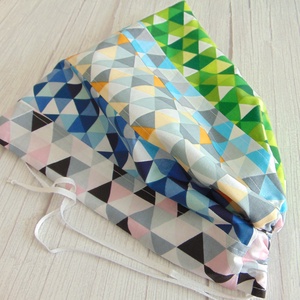 Kenyeres zsák - kis méretű / háromszögek - patchwork  - Meska.hu