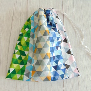 Kenyeres zsák - kis méretű / háromszögek - patchwork  - táska & tok - bevásárlás & shopper táska - kenyeres zsák - Meska.hu