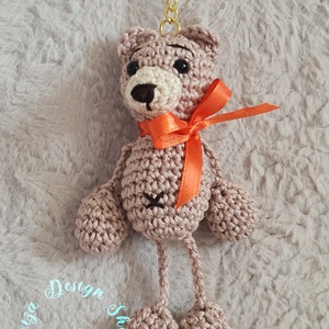 Kézműves horgolt kabalafigurás kulcstartó - Mini mackó (Bulcsú) - játék & sport - plüssállat & játékfigura - egér - Meska.hu