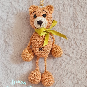 Kézműves horgolt kabalafigurás kulcstartó - Mini mackó (Balázs) - játék & sport - plüssállat & játékfigura - egér - Meska.hu