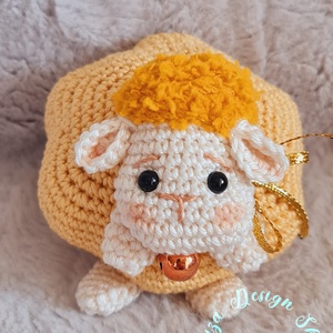 Kézműves horgolt kabala figura - Csillag bárányka (Goldie)), Játék & Sport, Plüssállat & Játékfigura, Más figura, Horgolás, MESKA