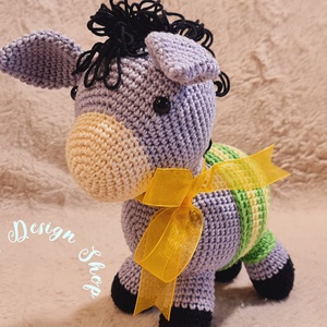 Kézműves kabala figura - Sir Edgar csacsi úr 2., Játék & Sport, Plüssállat & Játékfigura, Más figura, Horgolás, MESKA