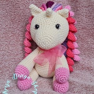 Kézműves horgolt kabala figura - Polly unikornis (rózsaszín színvilágban), Játék & Sport, Plüssállat & Játékfigura, Unikornis, Horgolás, MESKA