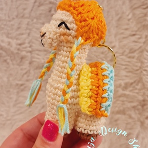 Kézműves horgolt kabalafigurás kulcstartó - Mini láma (Louisa) - játék & sport - plüssállat & játékfigura - láma - Meska.hu