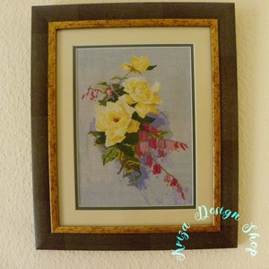 Kézzel hímzett tűgobelin kép - Sárga rózsacsokor virágcsendélet - Meska.hu