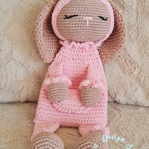 Kézműves horgolt alvó nyuszis nyunyóka -  Sleep with me collection (Mia) - baba - mama - baba játékok - szundikendő, alvóka - Meska.hu