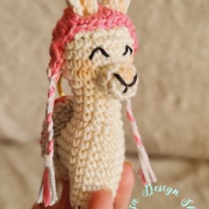 Kézműves horgolt kabalafigurás kulcstartó - Mini láma (Candy) - Meska.hu