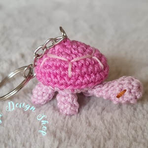 Kézműves horgolt kabalafigurás kulcstartó - Mini teknős (Cukorka) - Meska.hu