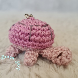 Kézműves horgolt kabalafigurás kulcstartó - Mini teknős (Rozali) - Meska.hu
