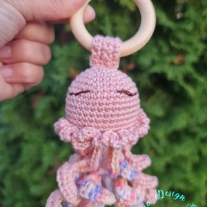 Kézműves horgolt kabala figurás csörgő rágóka (Mini polipos vintage rose színben) - Meska.hu