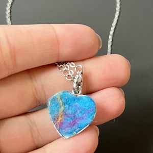 Gyapjú szív medál - ékszer - nyaklánc - medálos nyaklánc - Meska.hu