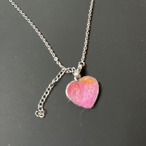 Gyapjú szív medál, Ékszer, Nyaklánc, Medálos nyaklánc, Nemezelés, MESKA