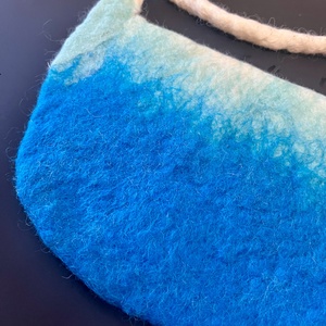 Színátmenetes nemez válltáska - táska & tok - kézitáska & válltáska - vállon átvethető táska - Meska.hu