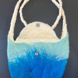 Színátmenetes nemez válltáska - táska & tok - kézitáska & válltáska - vállon átvethető táska - Meska.hu