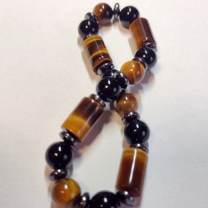 Tigrisszem-achát-hematit ásványkarkötő - ékszer - karkötő - gyöngyös karkötő - Meska.hu