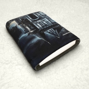 KÍSÉRTETHÁZ - Könyv Védő Tok, Könyvölelő, Könyvvászon - VÁLASZTHATÓ MÉRET! - táska & tok - ebook & tablet tok - Meska.hu