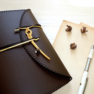 ' DARK MAGIC ' Műbőr Napló A5 - otthon & életmód - papír, írószer - jegyzetfüzet & napló - Meska.hu