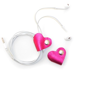 ' Pink HEARTS ' Kábelrendező 2 db, Otthon & Életmód, Tárolás & Rendszerezés, Íróasztali tároló, Bőrművesség, MESKA