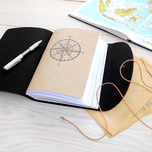 KALANDOR - Valódi bőr borítású kézműves napló A5 méretben - Iránytű motívummal - otthon & életmód - papír, írószer - jegyzetfüzet & napló - Meska.hu