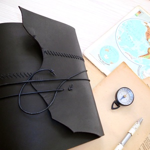 VIKING - Valódi bőr borítású kézműves napló A5 méretben - Vegvísir motívummal - otthon & életmód - papír, írószer - jegyzetfüzet & napló - Meska.hu