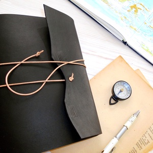 KALANDOR - Valódi bőr borítású kézműves napló A5 méretben - Iránytű motívummal - otthon & életmód - papír, írószer - jegyzetfüzet & napló - Meska.hu