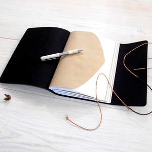 ERDŐ - Valódi bőr borítású napló A5 méretben - otthon & életmód - papír, írószer - jegyzetfüzet & napló - Meska.hu