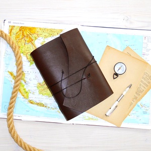 KALANDOR - Valódi bőr borítású kézműves napló A5 méretben - Iránytű motívummal - Meska.hu