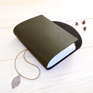 ERDŐ - Cserélhető füzetes valódi bőr borítású utazónapló A5 méretben - 4 db sima füzetet tartalmaz a csomag - otthon & életmód - papír, írószer - jegyzetfüzet & napló - Meska.hu