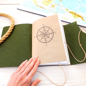 KALANDOR - Valódi bőr borítású kézműves napló A5 méretben - Iránytű motívummal - otthon & életmód - papír, írószer - jegyzetfüzet & napló - Meska.hu