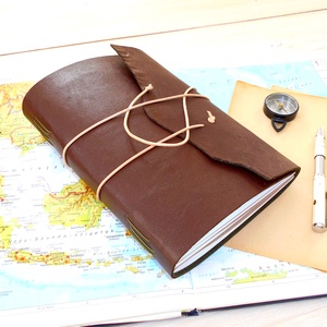 KALANDOR - Valódi bőr borítású kézműves napló A5 méretben - Iránytű motívummal - otthon & életmód - papír, írószer - jegyzetfüzet & napló - Meska.hu