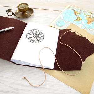 KALANDOR - Valódi bőr borítású kézműves napló A5 méretben - Iránytű motívummal - otthon & életmód - papír, írószer - jegyzetfüzet & napló - Meska.hu