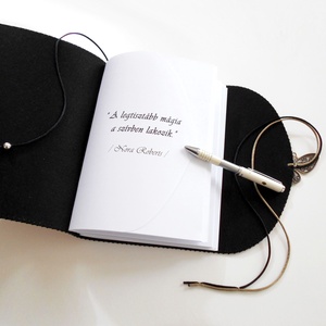 PILLANGÓ - Műbőr borítású kézműves napló A5 méretben - Idézettel - otthon & életmód - papír, írószer - jegyzetfüzet & napló - Meska.hu