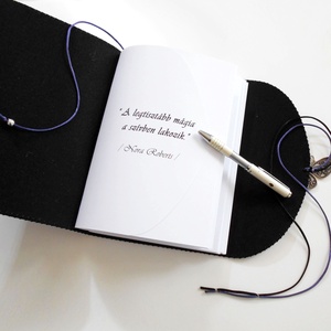 PILLANGÓ - Műbőr borítású kézműves napló A5 méretben - Idézettel - otthon & életmód - papír, írószer - jegyzetfüzet & napló - Meska.hu