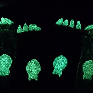 KaromMarker (sötétben világító könyvjelző) - könyv & zene - könyvjelző - Meska.hu