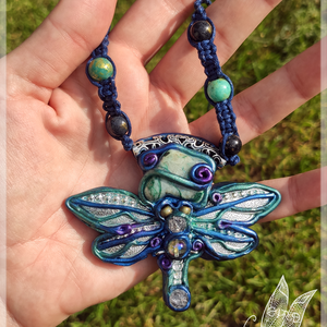 Quantumszitakötő nyaklánc, Ékszer, Nyaklánc, Medálos nyaklánc, Festett tárgyak, Gyurma, MESKA