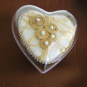 Eljegyzéshez/esküvőre szív alakú gyűrűtartó doboz -  - Meska.hu