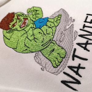 Hímzett névvel és Hulk mintával ellátott, 100% pamut body - Meska.hu