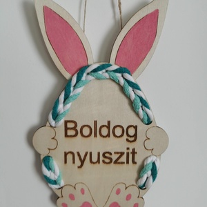 Boldog nyuszit, Otthon & Életmód, Dekoráció, Ajtó- és ablak dekoráció, Ajtódísz & Kopogtató, Gravírozás, pirográfia, Horgolás, MESKA