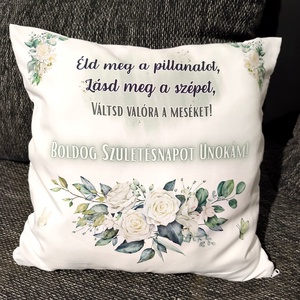 Egyedi félszatén párna  - Meska.hu