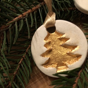 Karácsonyfa dísz - szürke/fehér arany - karácsony - karácsonyi lakásdekoráció - karácsonyfadíszek - karácsonyi lakásdekoráció - Meska.hu