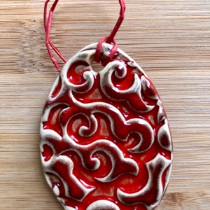 Tűzpiros tojás függő dísz - ünnepi díszek, dekorációk - húsvéti díszek és dekorációk - húsvéti tojásfadíszek - Meska.hu