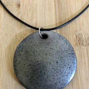 Szürke-kék kerámia nyaklánc - ékszer - nyaklánc - medálos nyaklánc - Meska.hu