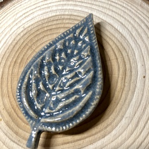 Levél hűtőmágnes - kék - otthon & életmód - konyhafelszerelés, tálalás - konyhai dekoráció - hűtőmágnes - Meska.hu