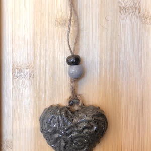Kerámia szív függő - szürke, Otthon & Életmód, Dekoráció, Fali és függő dekoráció, Függődísz, Kerámia, Agyagozás, MESKA